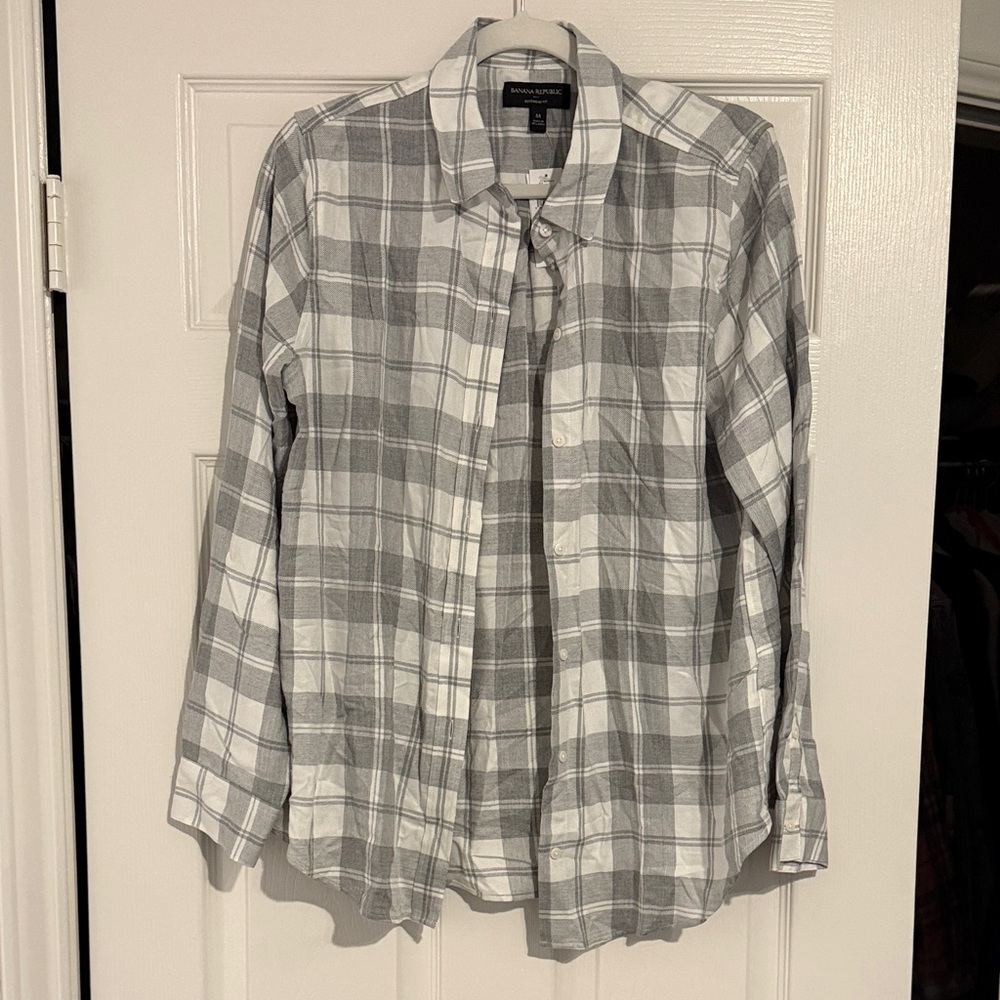 Banana Republic Gray and White Plaid Button-Down Shirt